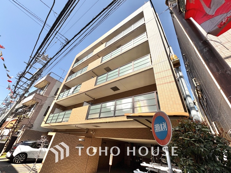 外観 漂う上質な空気感、マンションに入れば「おかえりなさい」と笑顔で迎えてくれるエントランス。最良の心配りを感じるマンションでした。