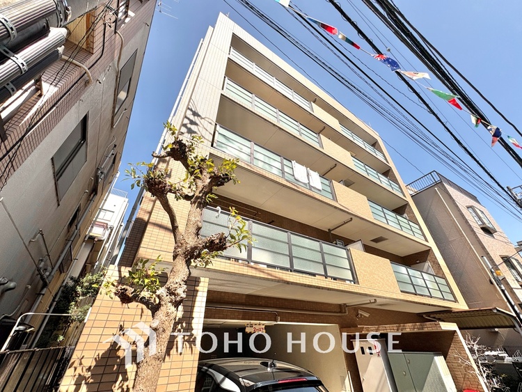 外観 手元の収納から、足元の収納までが全てスライド式で、奥のスペースまで有効に活用できます。奥まで上から見渡せるので、たまにしか使わない調理器具もサッと取出せます。