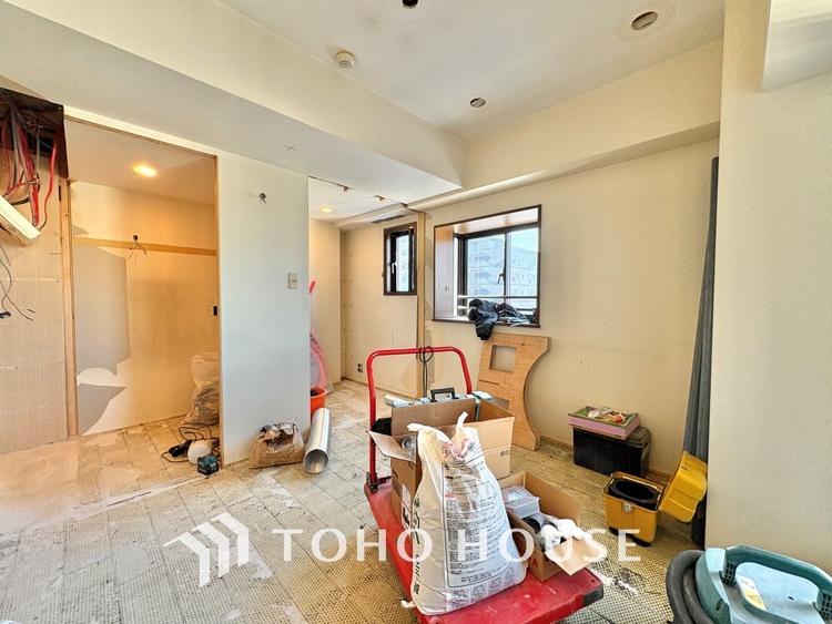 その他 毎日料理をする、料理が好き、家族が多くて量を作る必要がある、等の方々にとっては必須の３口コンロ。同時進行で効率アップはもちろん鍋を移動する回数が減り、無駄な動きを軽減することが出来ます。