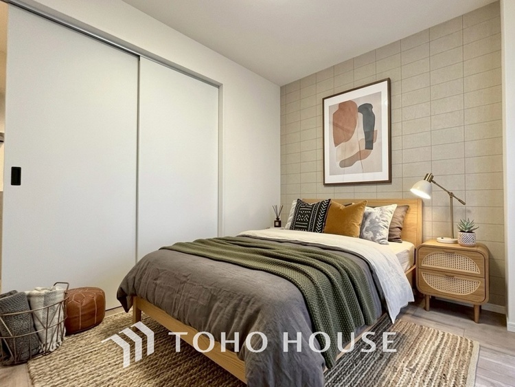 内装 ＊配置してある家具や小物はCGによるイメージ画像です。感性を育むプライベートルームはシンプルでスマートな空間。好みの空間で読書をしたり、音楽を聞いたりと一人の時間も充実したものにできます。