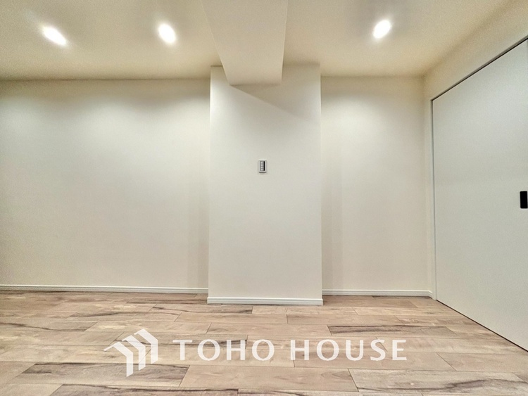 内装 「想像していた以上に広い」が写真を撮っているときの感想です。家事動線に配慮したプランによりご家族がくつろげる明るく広い空間が確保できました。