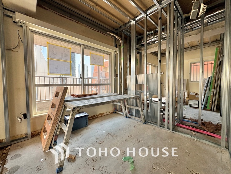 その他 毎日料理をする、料理が好き、家族が多くて量を作る必要がある、等の方々にとっては必須の３口コンロ。同時進行で効率アップはもちろん鍋を移動する回数が減り、無駄な動きを軽減することが出来ます。