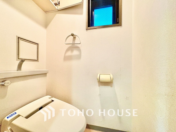 トイレ トイレも自分の時間をゆっくり過ごすスペースのひとつ。最新設備は嬉しい