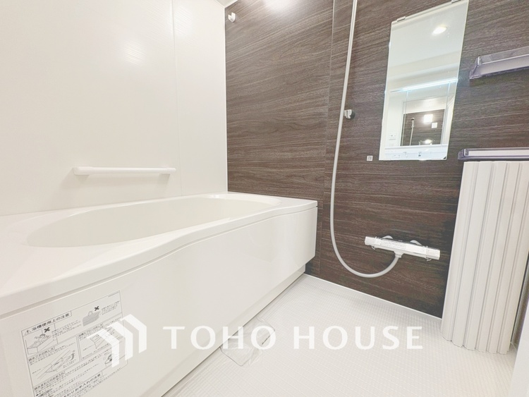 風呂 【BATHROOM】◆プライベートな空間◆simpleだからrelaxできるんです。こころもからだもキレイさっぱり。