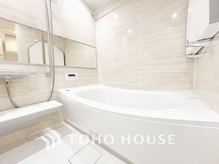 風呂 【BATHROOM】◆プライベートな空間◆simpleだからrelaxできるんです。こころもからだもキレイさっぱり。