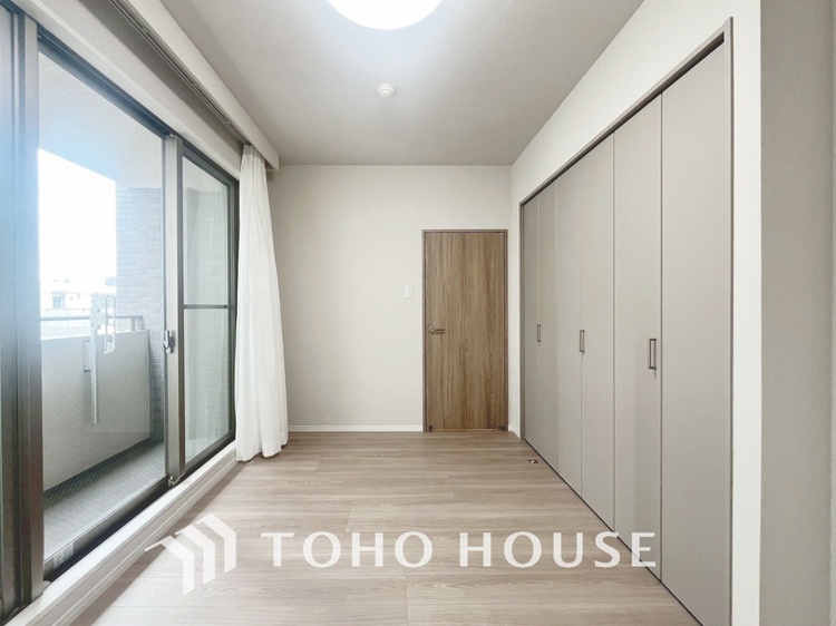 内装 【PRIVATE ROOM】◆快適◆な暮らしに不可欠な収納スペース。快適さとともに思い出も詰まっていく。