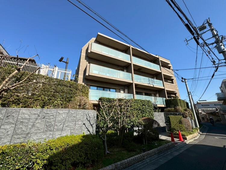 その他 飽きのこないシンプルモダンな外観です。