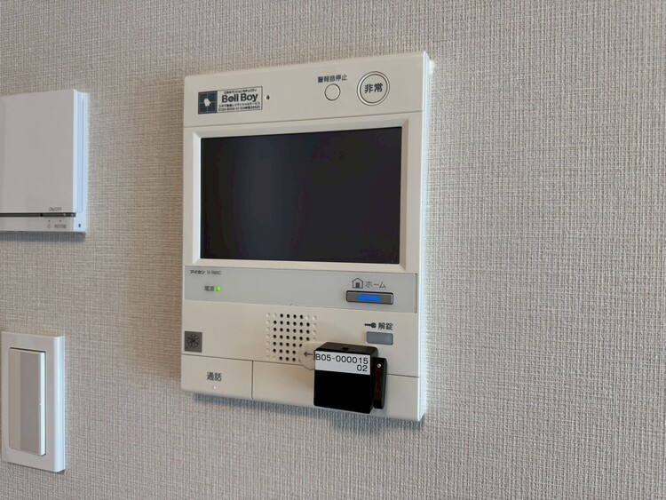 その他 誰が来てもわかる様にモニター付きインターホンを設置。