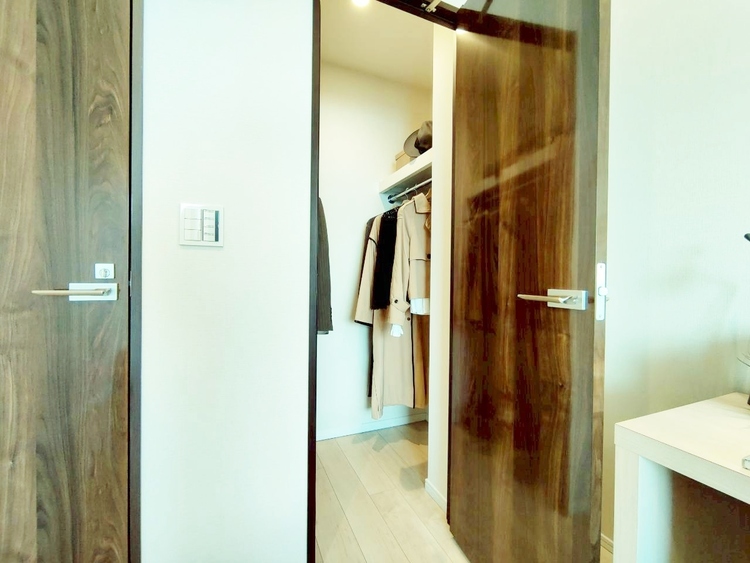 その他 収納スペースが付いていて、お部屋を広く使っていただけます。