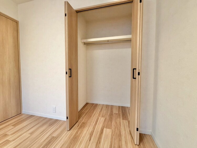 その他 収納スペースが付いていて、お部屋を広く使っていただけます。