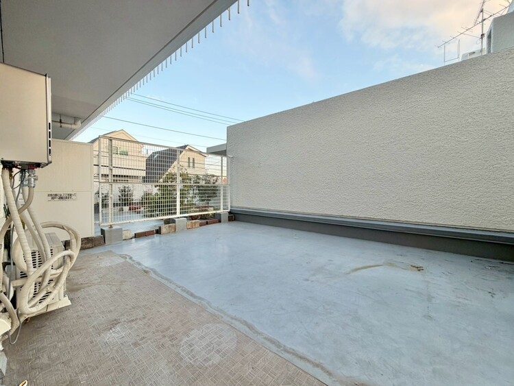 その他 朝の澄んだ空気や、夕方に吹く清々しい風を感じられるバルコニー。