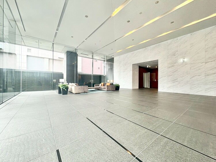 その他 館内は静寂な中が保たれており、管理が行き届いている印象を受けました。