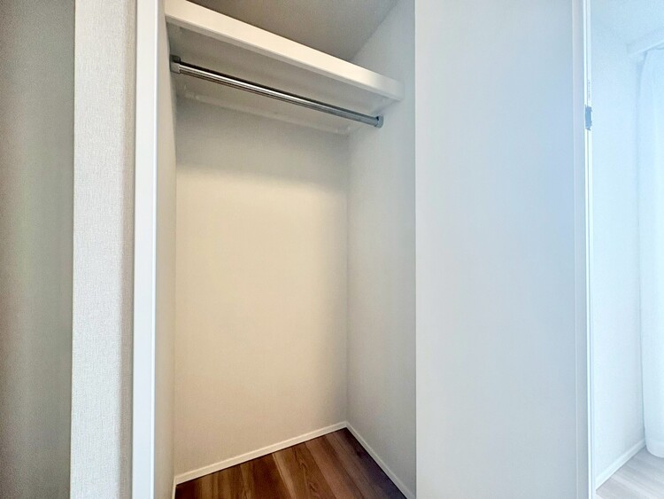 その他 収納スペースが付いていて、お部屋を広く使っていただけます。