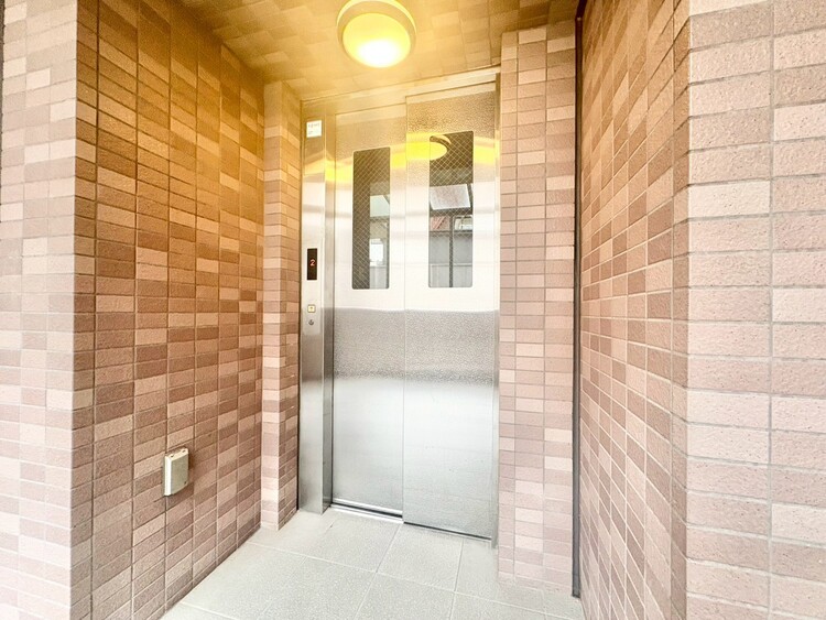 その他 エレベーター完備のため荷物が多くなっても安心。