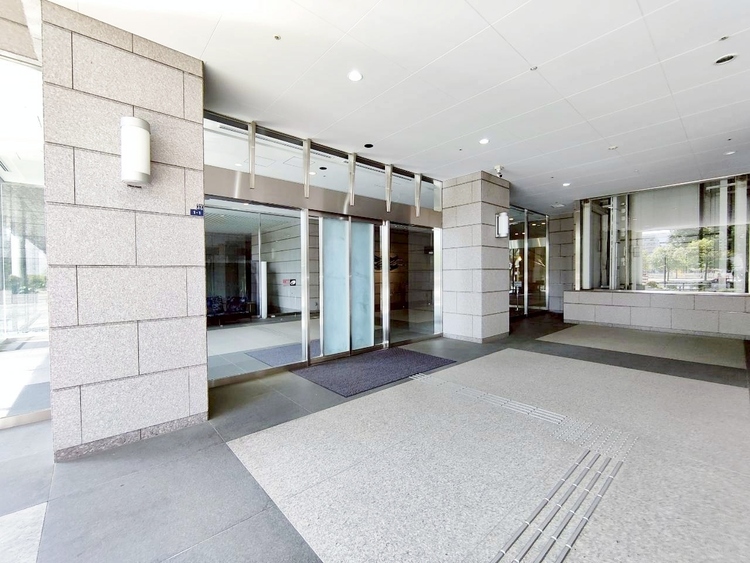 その他 上質感漂う玄関アプローチです。