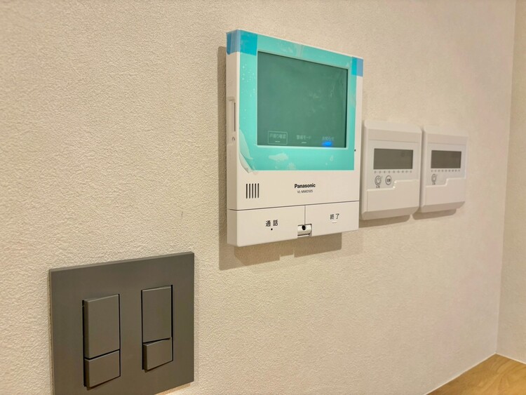 その他 誰が来てもわかる様にモニター付きインターホンを設置。