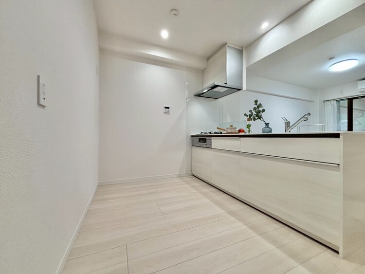 その他 開放感のあるキッチンスペース。調理をしながら、会話も弾みそうですね。