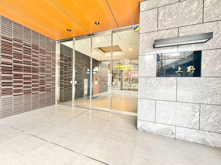 その他 上質感漂う玄関アプローチです。