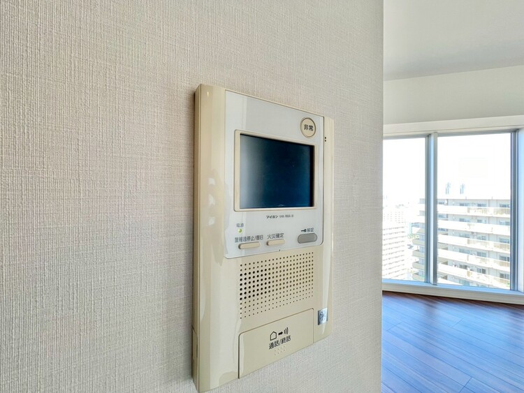 その他 誰が来てもわかる様にモニター付きインターホンを設置。