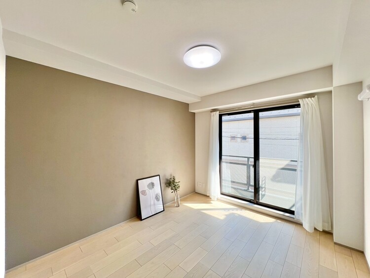 その他 清かで艶やかな時間をもたらしてくれる室内です。