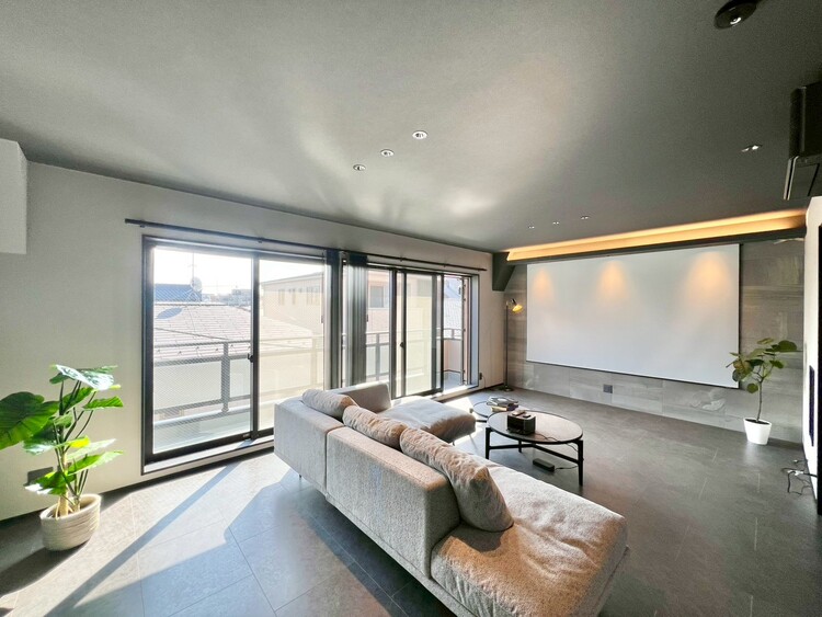 その他 清かで艶やかな時間をもたらしてくれる室内です。