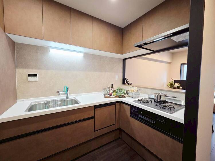 その他 開放感のあるキッチンスペース。調理をしながら、会話も弾みそうですね。