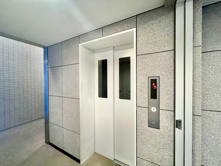 その他 エレベーター完備のため荷物が多くなっても安心。