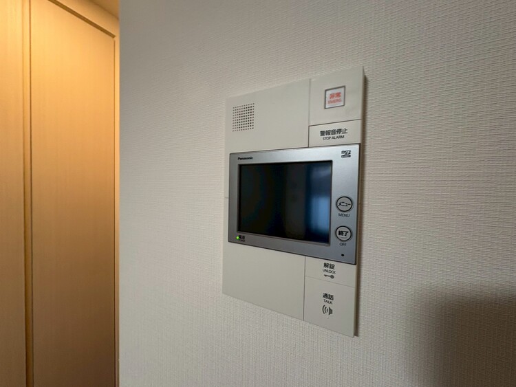 その他 誰が来てもわかる様にモニター付きインターホンを設置。