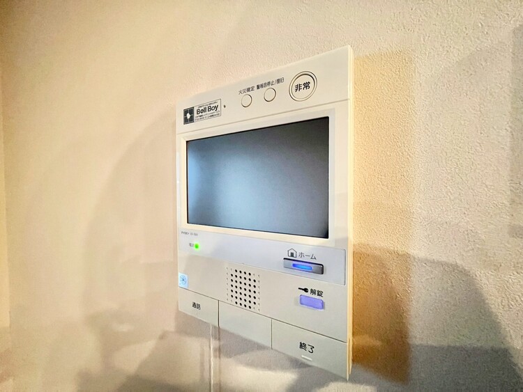 その他 誰が来てもわかる様にモニター付きインターホンを設置。