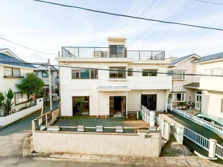 外観 素敵なフォルムが魅力の外観で、毎日の生活がもっと楽しく感じられます☆ 家族みんなが笑顔になる毎日です。 