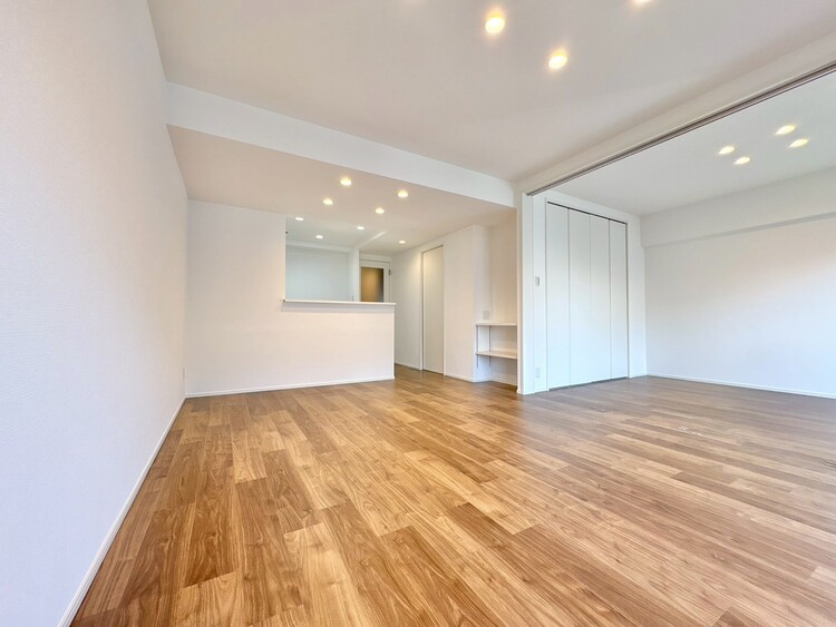 居間 豊かな居住性と、安心感を満たすクオリティが見事に調和した住空間。