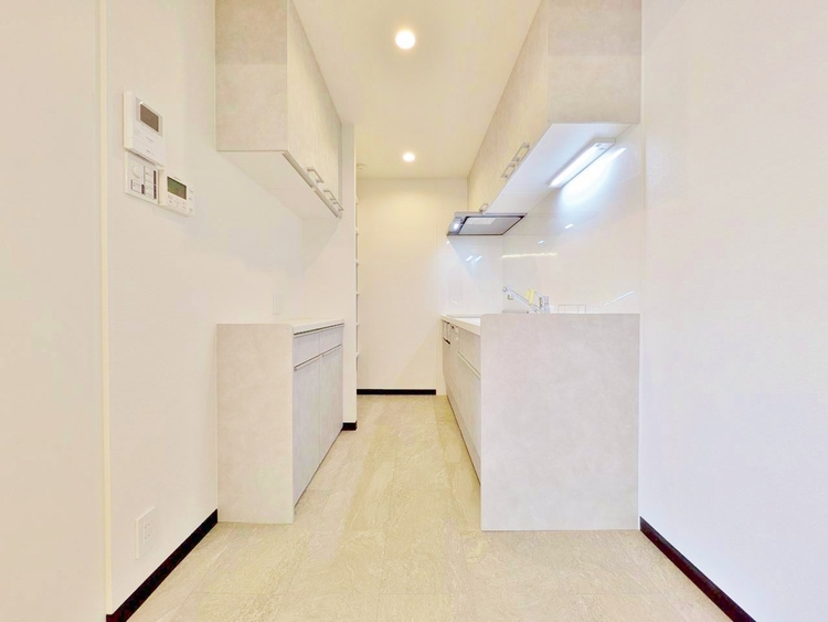 キッチン 洗練されたスタイリッシュなデザイン性と使いやすさを備えた仕様。