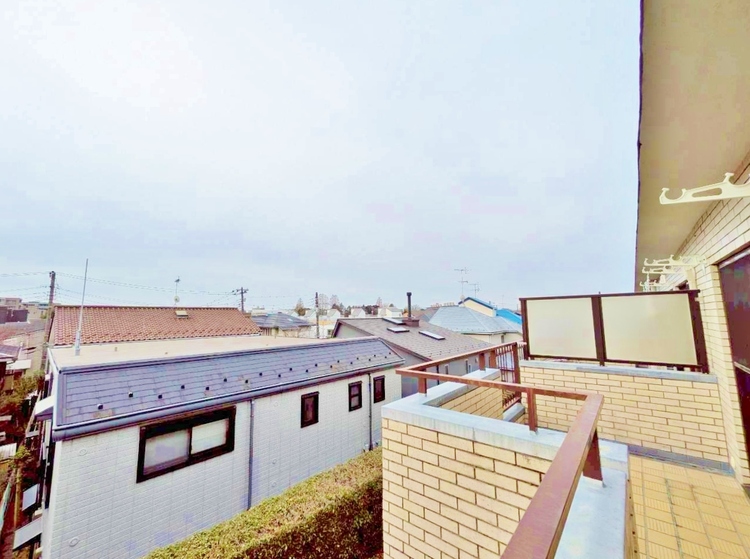 バルコニー 頬をなでる、優しい風を感じることが出来ます。