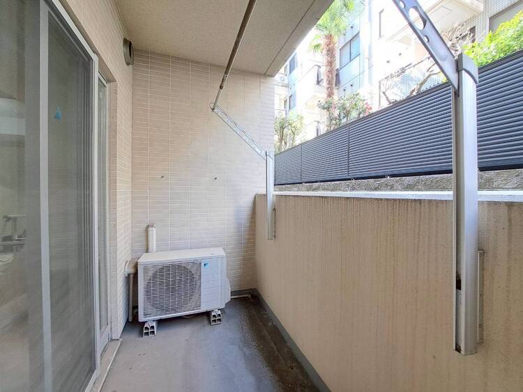 その他 朝の澄んだ空気や、夕方に吹く清々しい風を感じられるバルコニー。