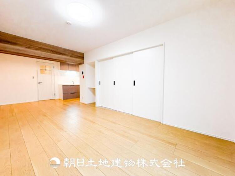 居間 【リビング】何気なく過ぎる時でさえも上質なひと時となる快適な空間を目指しております。