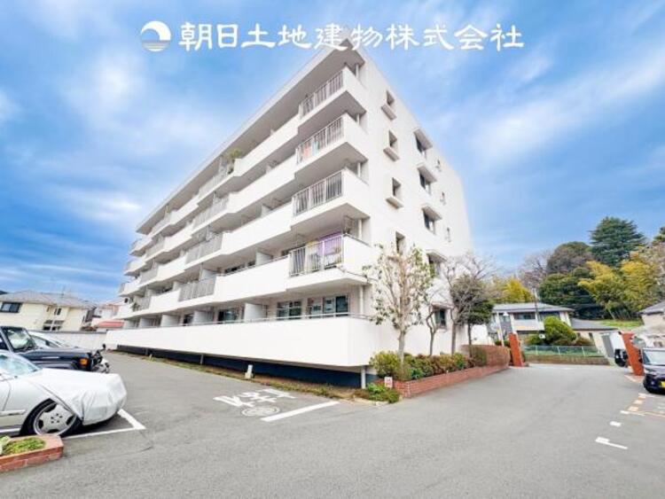 外観 【外観写真】表現された空間はたくさんの光を浴び、風を感じ、暮らしの時間を豊かにしてくれます。