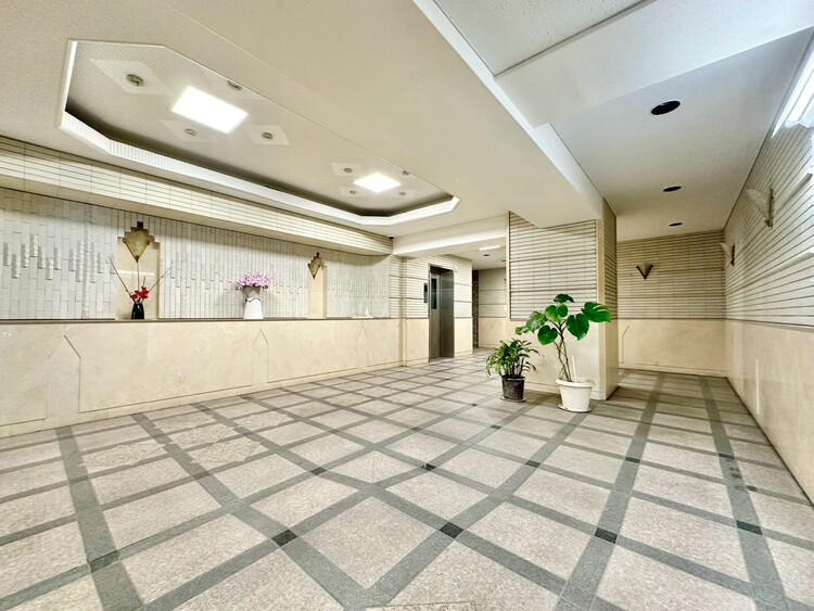 その他 館内は静寂な中が保たれており、管理が行き届いている印象を受けました。