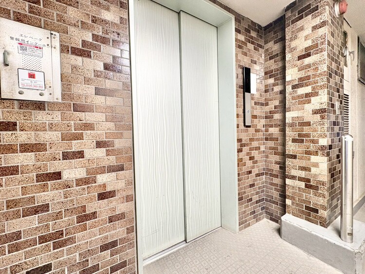 その他 エレベーター完備のため荷物が多くなっても安心。