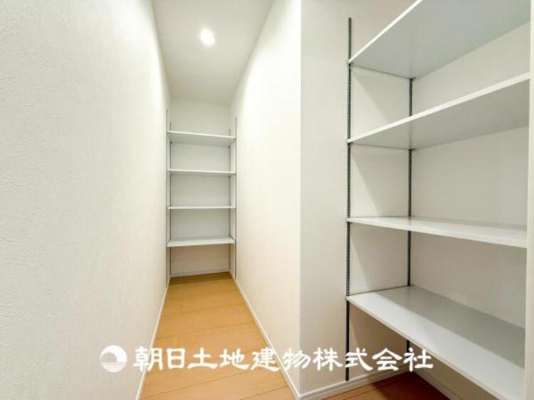 収納 【収納】たっぷりの収納スペースで快適な暮らしのサポート。