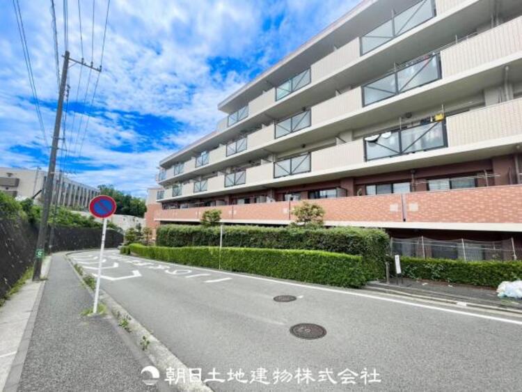 外観 【外観写真】表現された空間はたくさんの光を浴び、風を感じ、暮らしの時間を豊かにしてくれます。