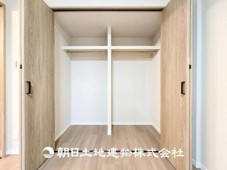 収納 【収納】部屋ごとに設けた収納は住みやすさへのこだわりがあります。シンプルで使いやすい収納スペース。