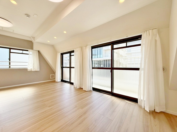 居間 過ごす時間が、たくさんの思い出として紡がれていく場所。