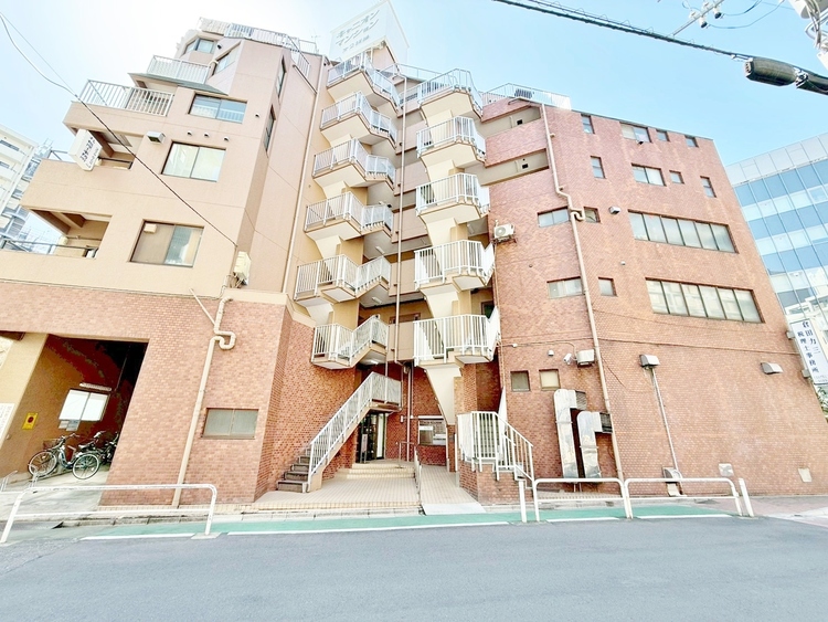 外観 資料には掲載していない情報が、現地にはたくさんあります。是非一度、現地をご確認ください。