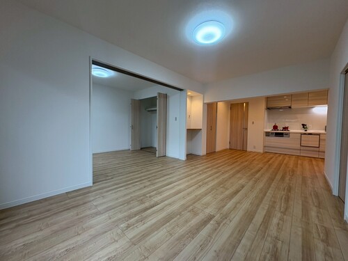 新松戸ユーカリパークハウスＢ棟の物件画像