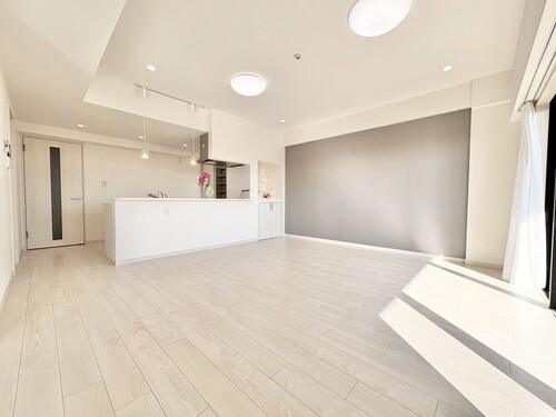 グラビスコート流山の物件画像