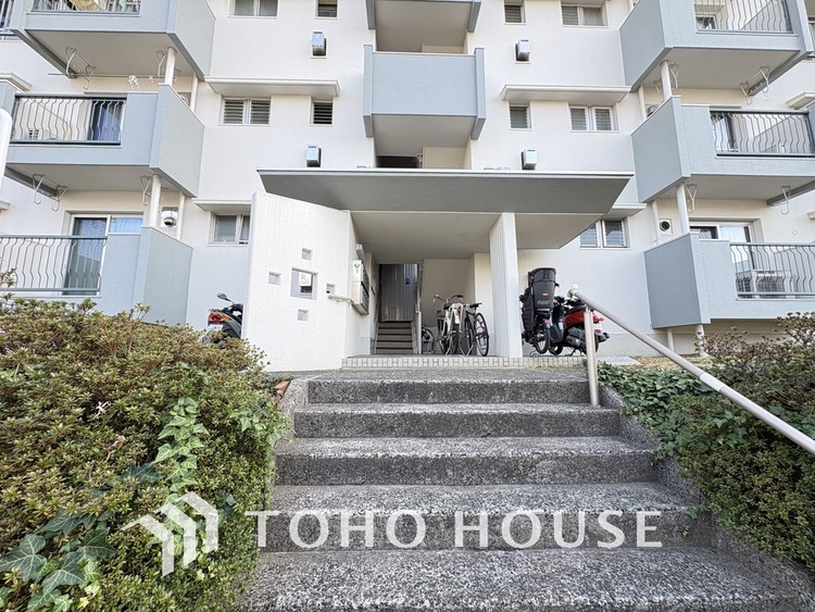 エントランス マンション入り口