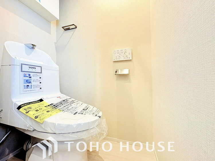 トイレ トイレには快適な温水洗浄便座付