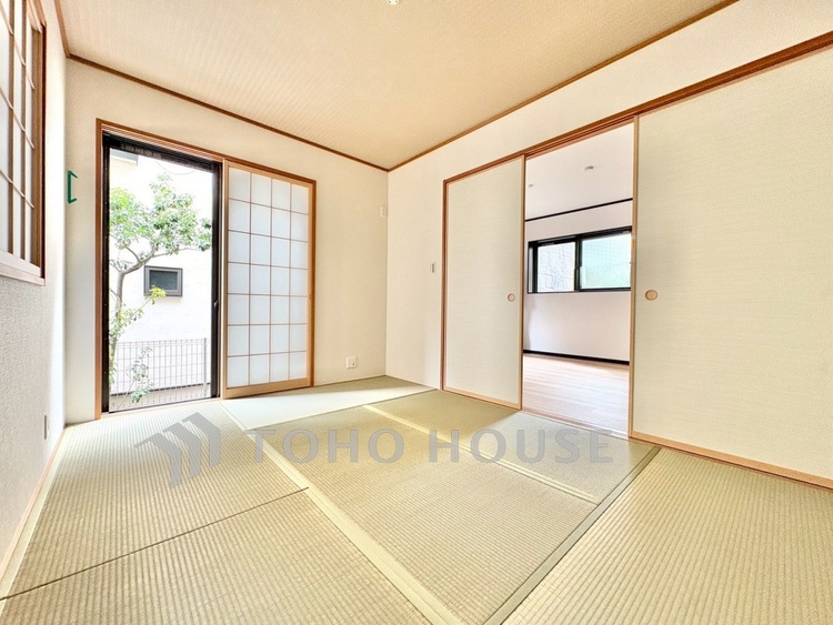 内装 【居室】シンプルで使いやすく、どんな家具にも馴染む居室です。