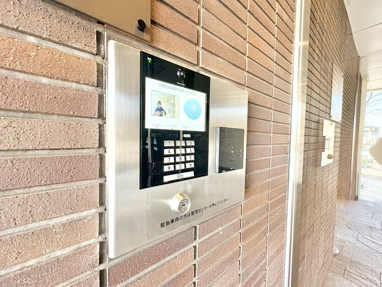 その他 誰が来てもわかる様にモニター付きインターホンを設置。