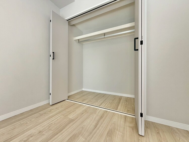 その他 収納スペースが付いていて、お部屋を広く使っていただけます。